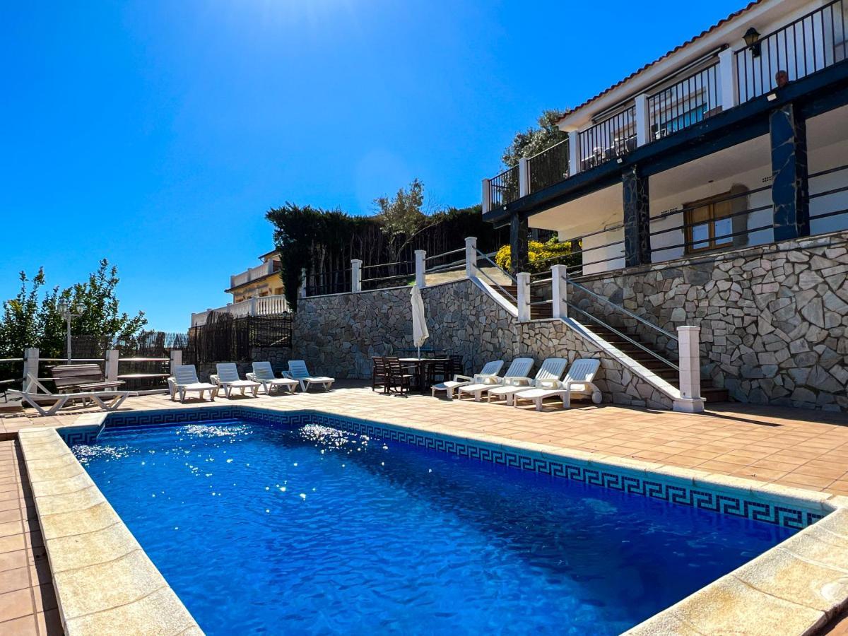 Vivalidays Casa Ricardo Villa Sant Cebria de Vallalta Exterior photo