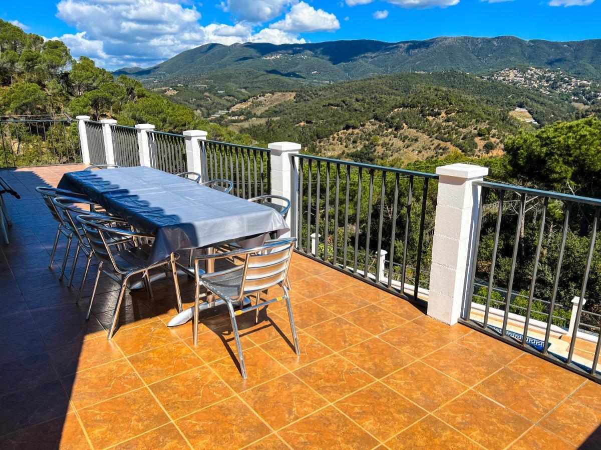 Vivalidays Casa Ricardo Villa Sant Cebria de Vallalta Exterior photo